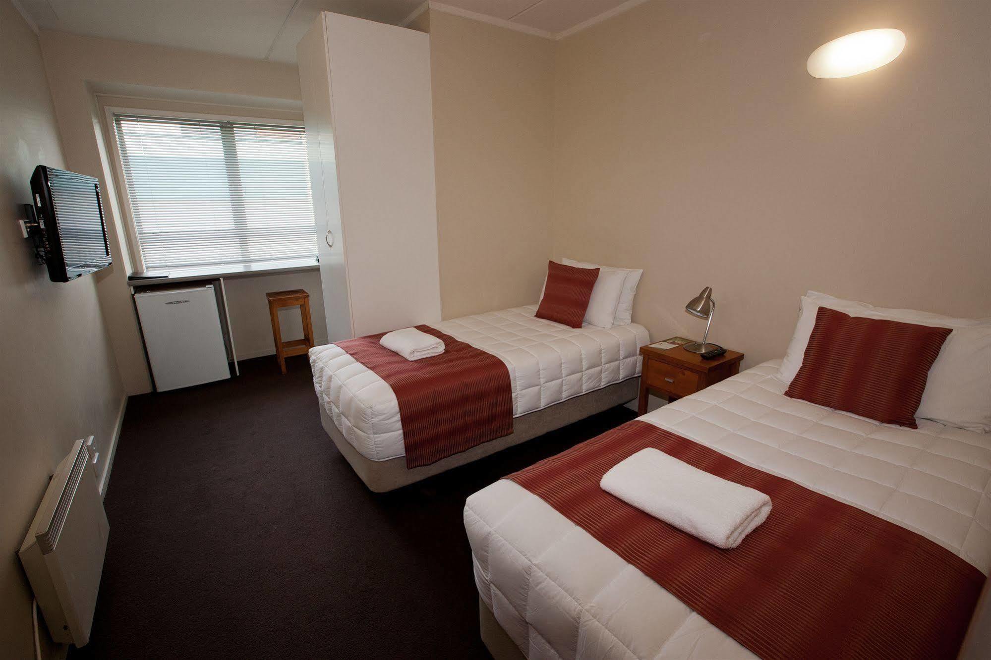 City Lodge Accommodation Auckland Exterior foto A room at the hotel