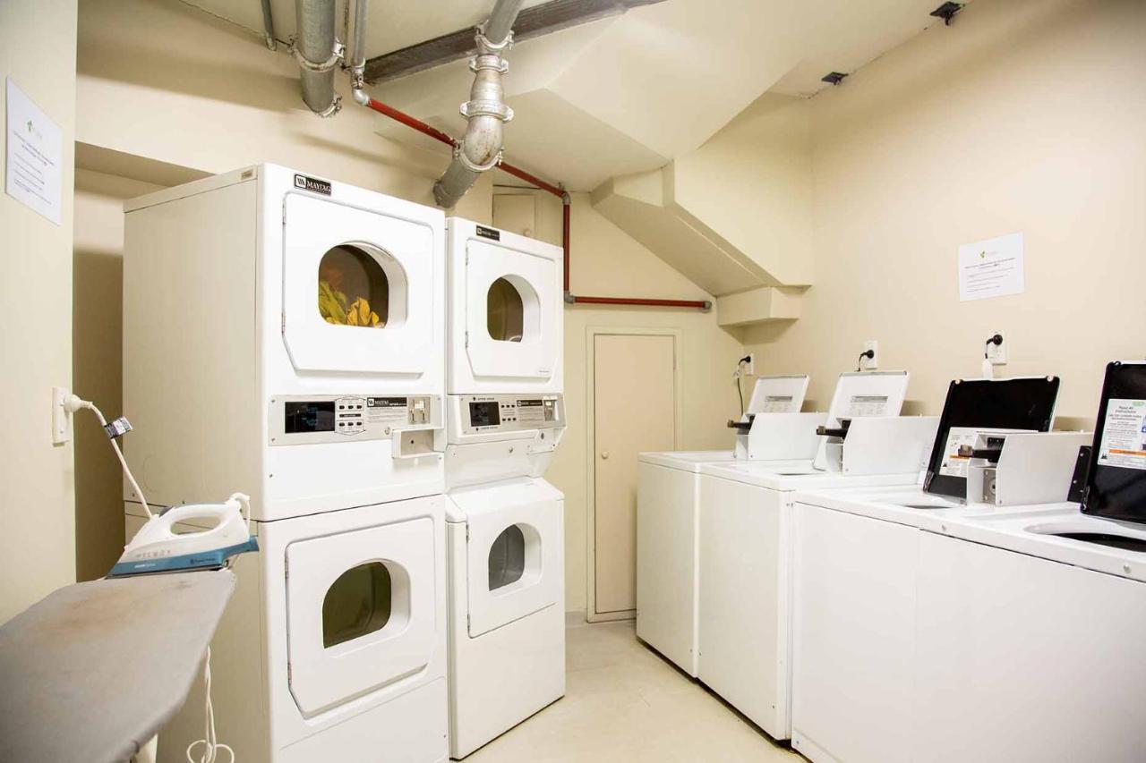 City Lodge Accommodation Auckland Exterior foto Laundry facilities at the residence halls